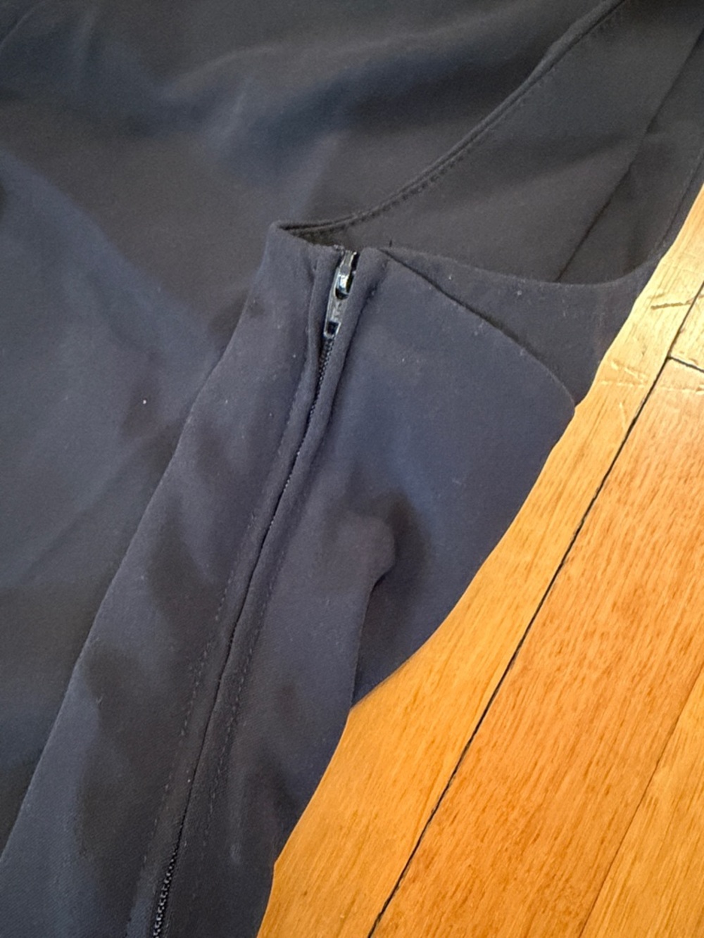 H&M Black Sleeveless Tailored Jumpsuit - Picture 3 of 8